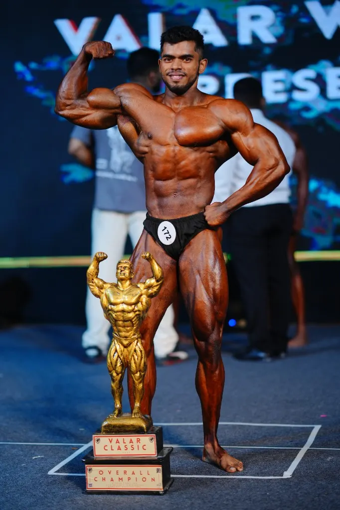 Overall champion posing with Valar Classic trophy